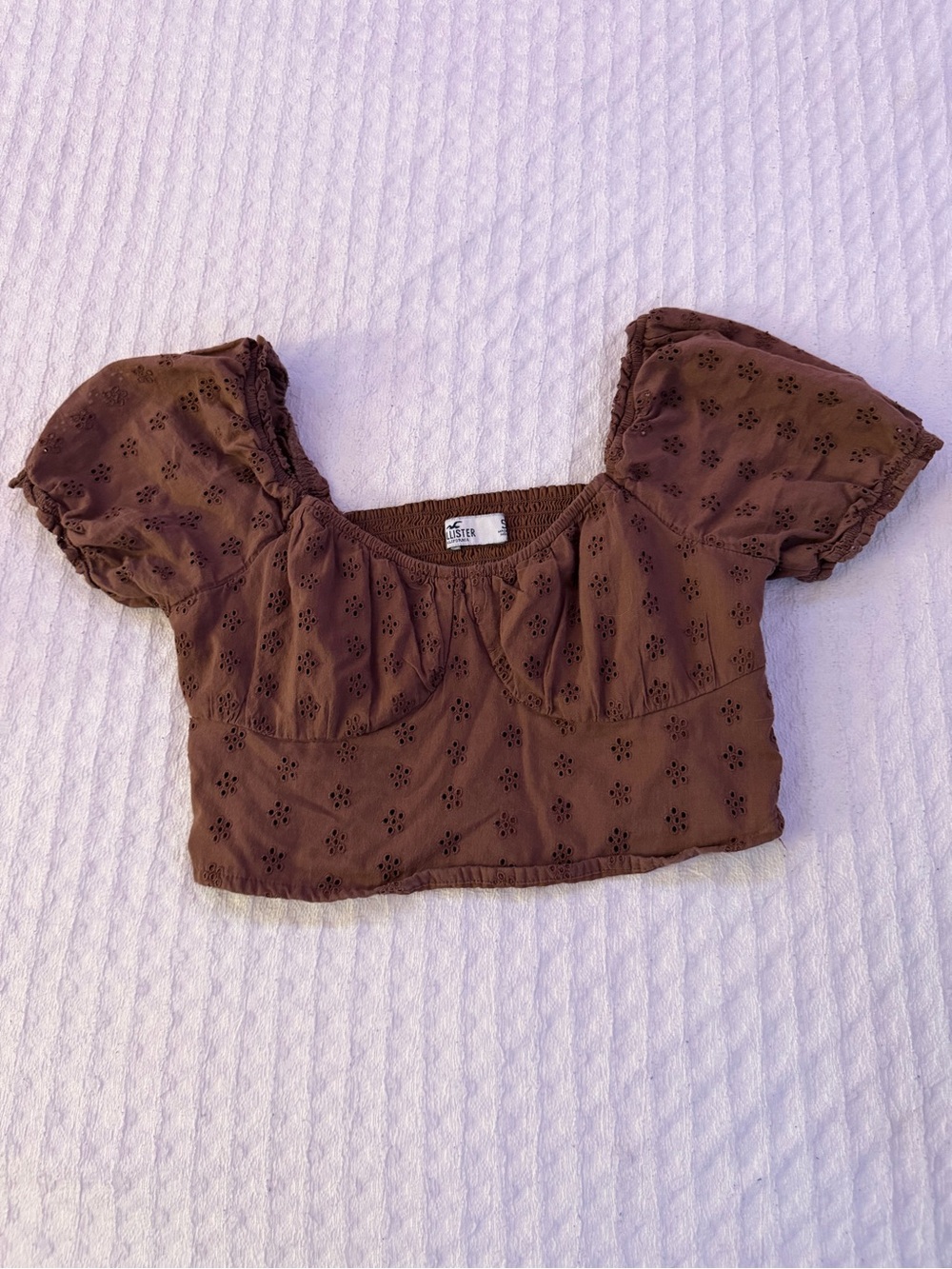 Hollister Chocolate Brown Puff-Sleeve Eyelet Crop Top | size s